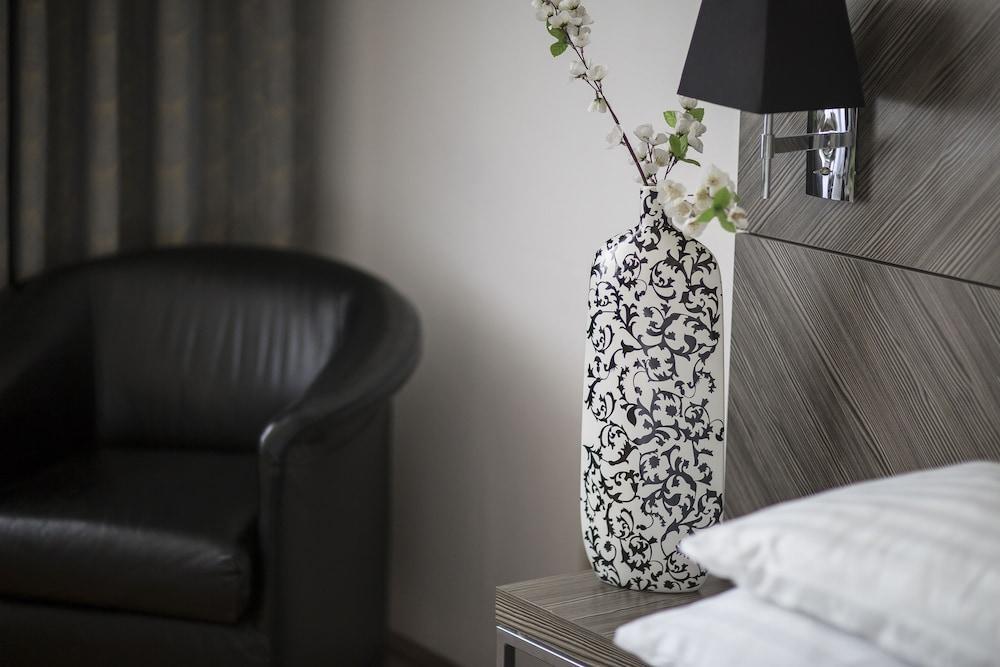 Carlton Opera Hotel Виена Екстериор снимка
