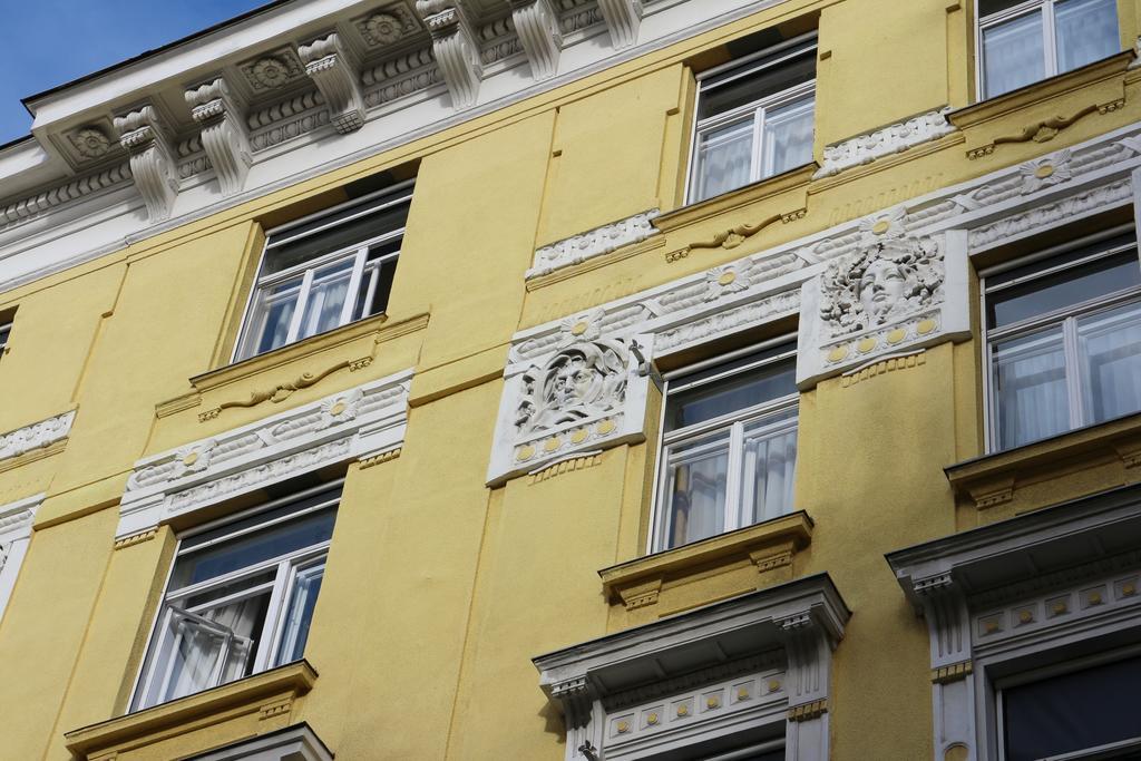 Carlton Opera Hotel Виена Екстериор снимка