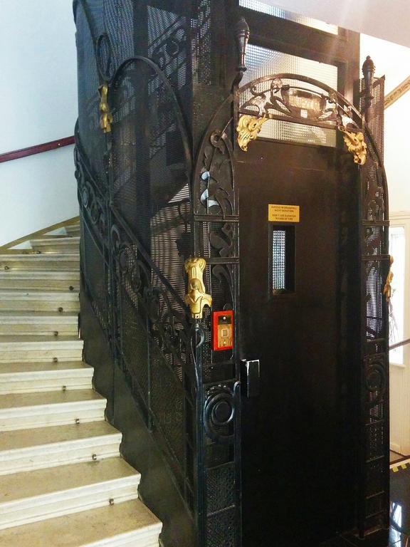 Carlton Opera Hotel Виена Екстериор снимка