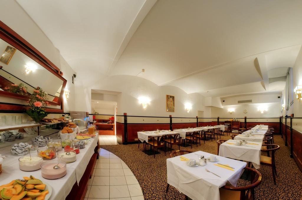 Carlton Opera Hotel Виена Екстериор снимка