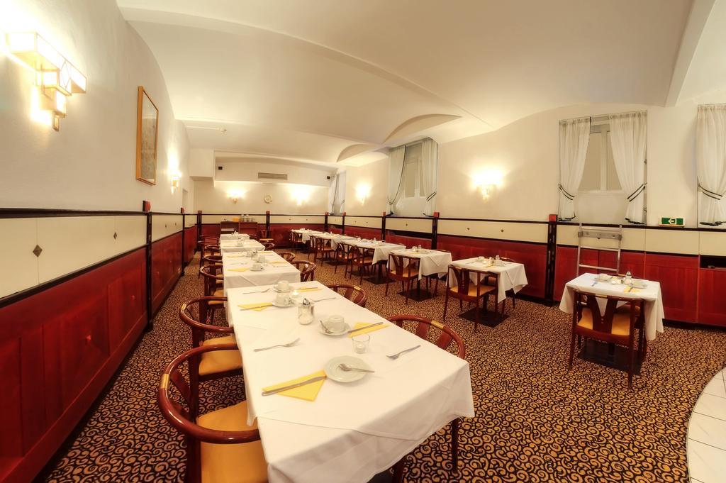 Carlton Opera Hotel Виена Екстериор снимка