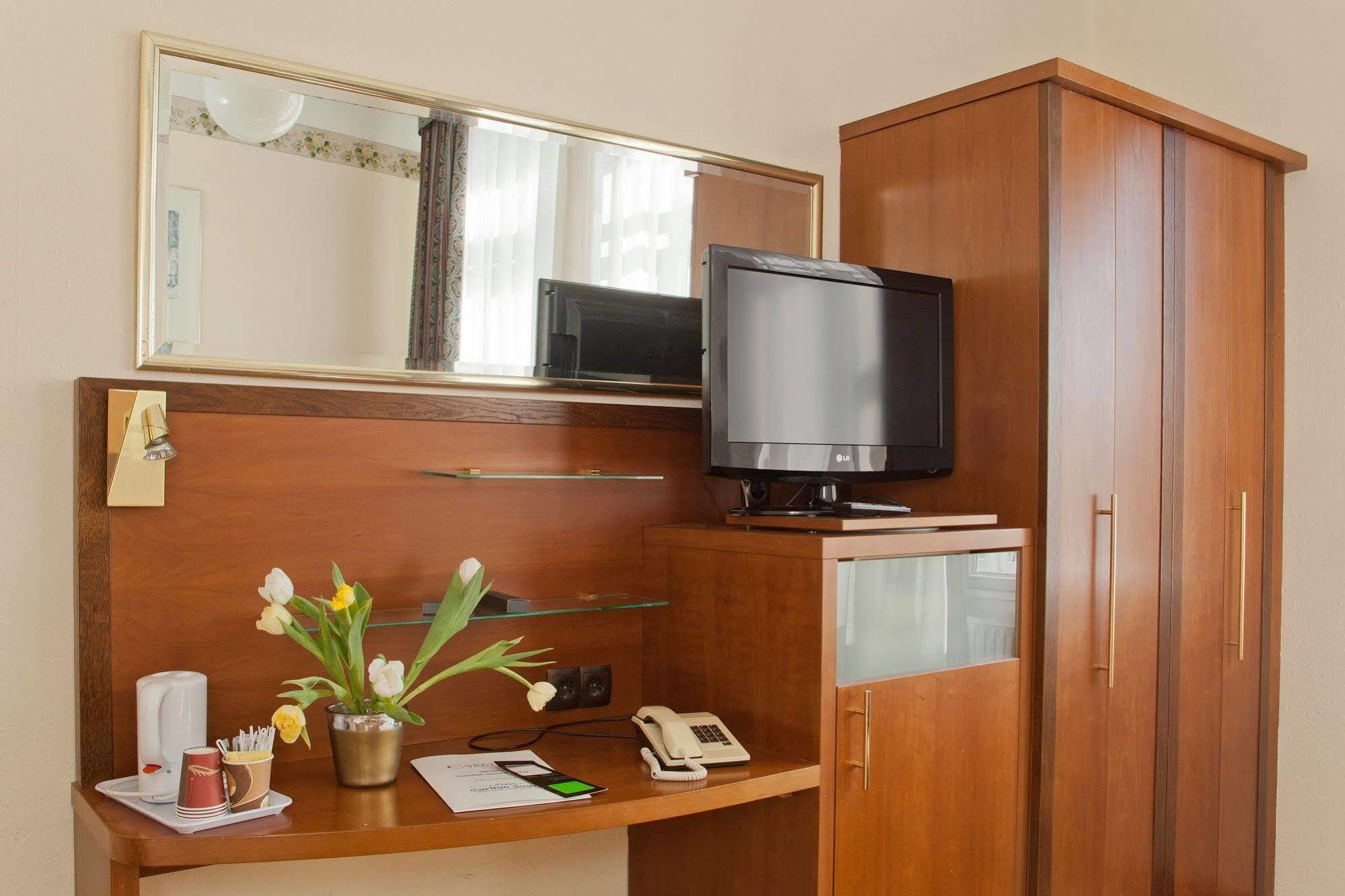 Carlton Opera Hotel Виена Екстериор снимка